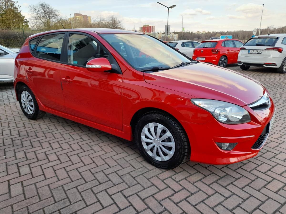 Hyundai i30 Hatchback 1,4 l 80 kw