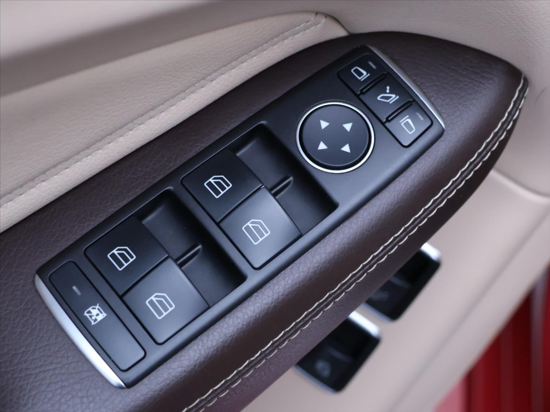 Mercedes-Benz GLE SUV / Terénní 3,0 l 190 kw