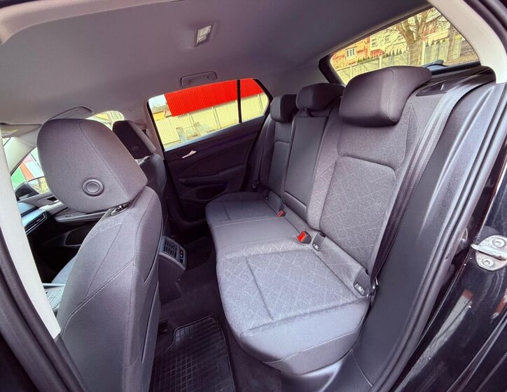 Volkswagen Golf Kombi 1,5 l 96 kw