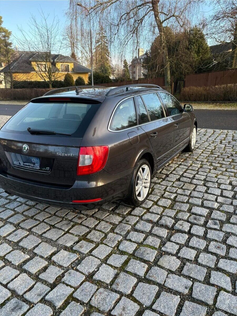 Škoda Superb Kombi 0,0 125 kw