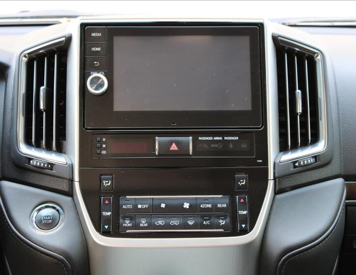 Toyota Land Cruiser 23