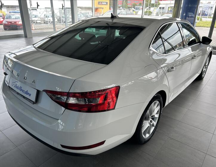 Škoda Superb 6