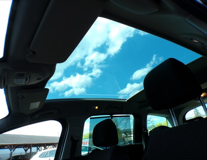 Peugeot 5008 Kombi 1,6 l 115 kw