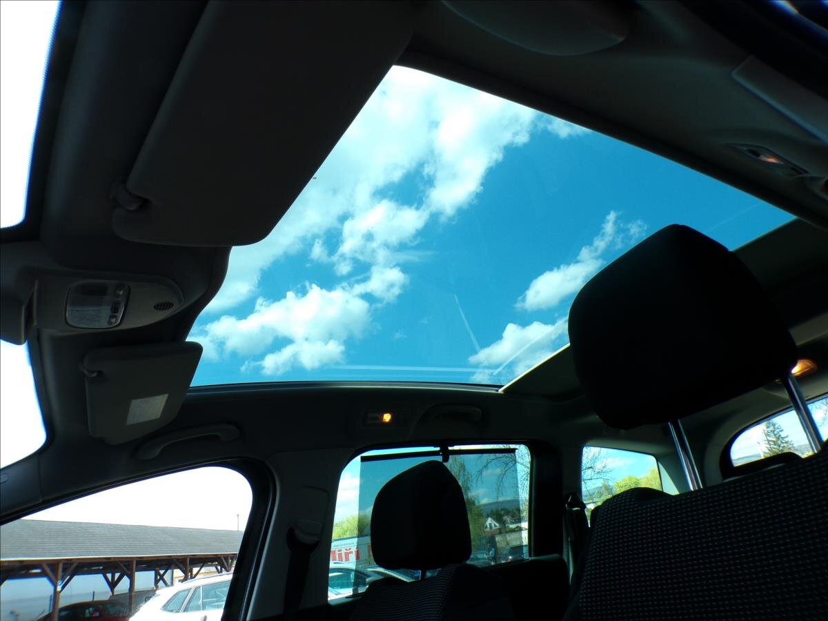 Peugeot 5008 Kombi 1,6 l 115 kw