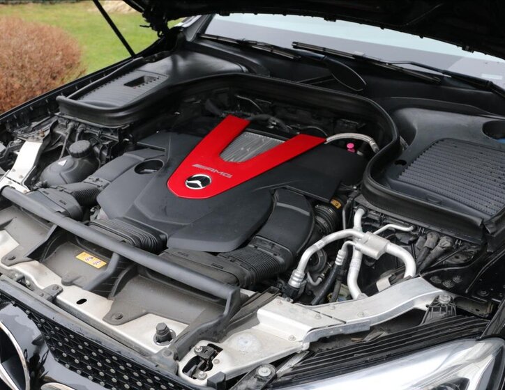 Mercedes-Benz GLC SUV 3,0 l 270 kw