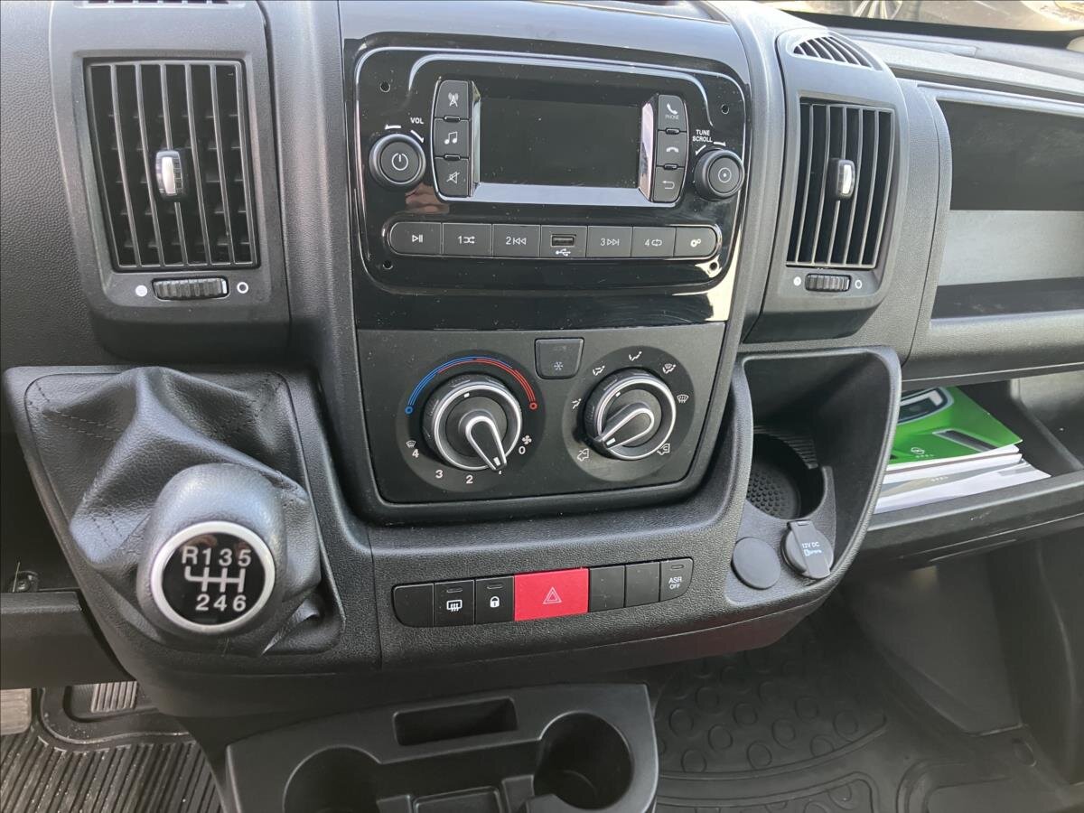 Opel Movano Skříň 2,2 l 103 kw