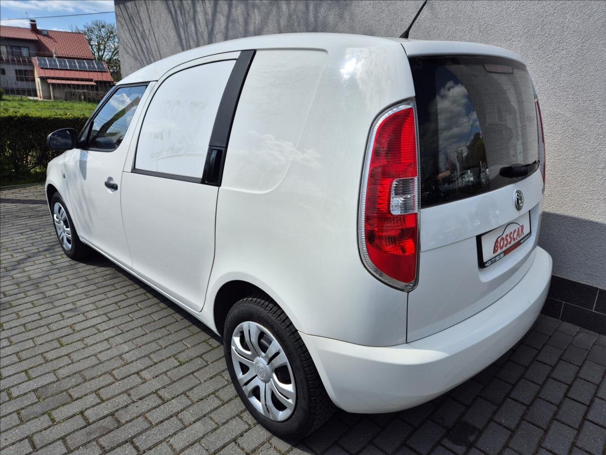 Škoda Praktik Skříň 1,6 l 66 kw