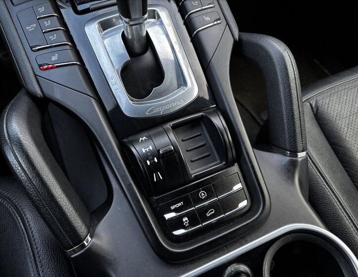 Porsche Cayenne SUV / Terénní 3,0 l 155 kw