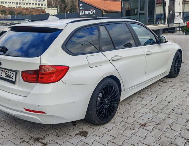 BMW Řada 3 6