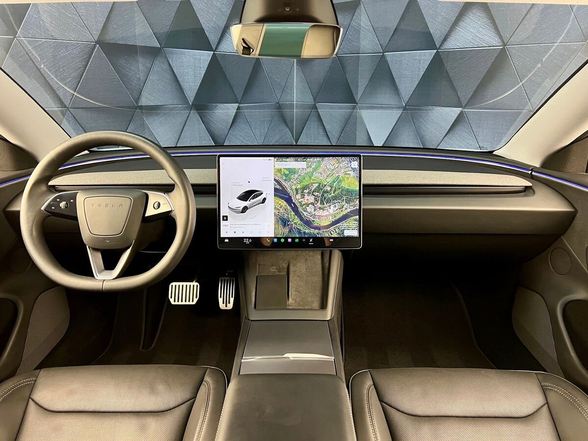 Tesla Model 3 Sedan 0,0 324 kw