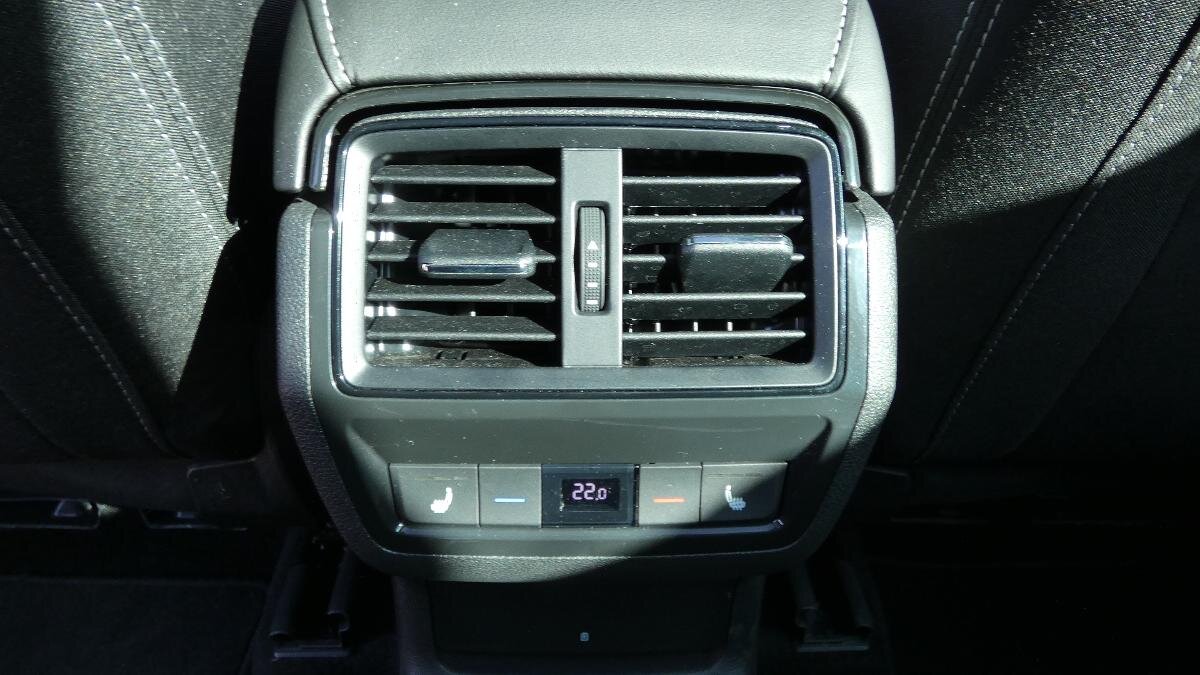 Škoda Karoq SUV / Terénní 1,5 l 110 kw