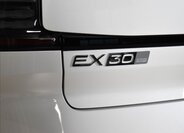 Volvo EX30 SUV / Terénní 0,0 200 kw