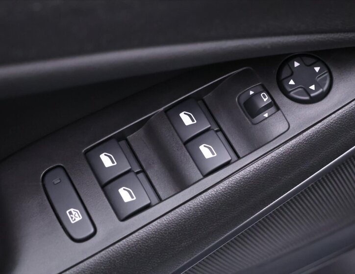 Opel Crossland SUV 1,2 l 81 kw