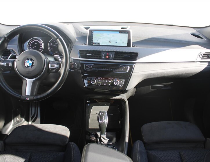 BMW X2 SUV 2,0 l 140 kw