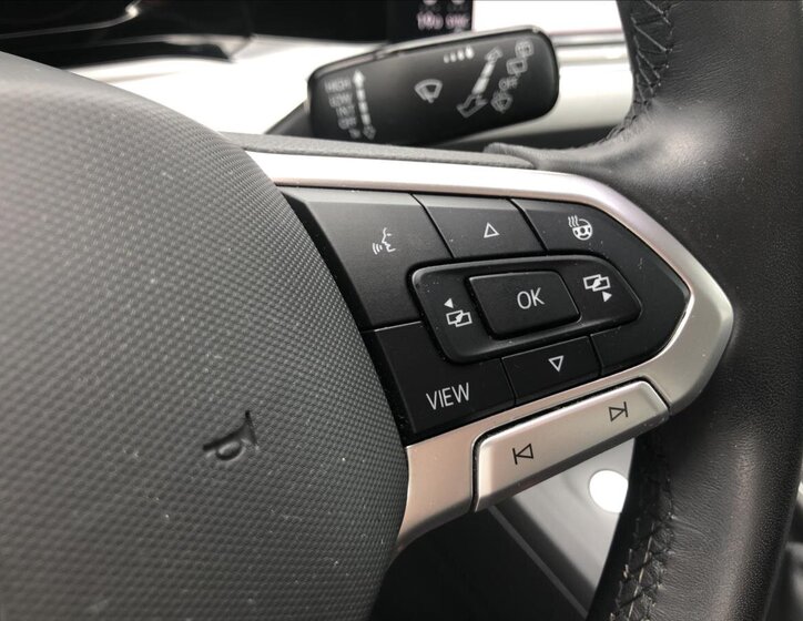 Volkswagen Golf Hatchback 1,5 l 96 kw