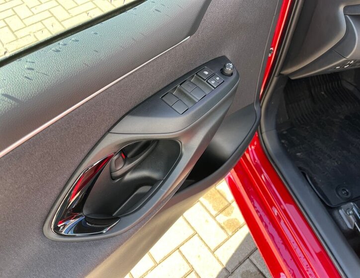 Toyota Yaris Hatchback 1,5 l 68 kw