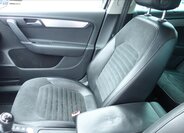 Volkswagen Passat 11