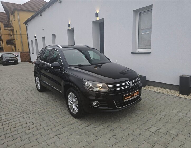 Volkswagen Tiguan 1