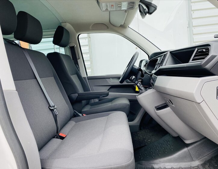 Volkswagen Transporter Kombi 2,0 l 110 kw