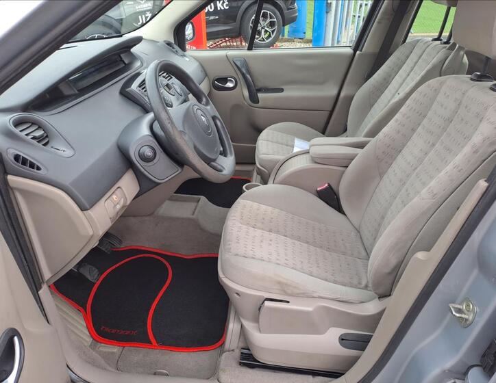 Renault Grand Scénic 5