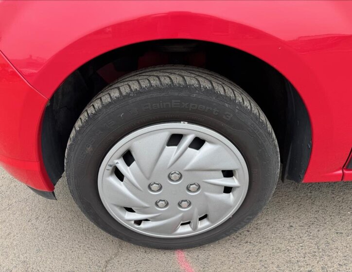 Dacia Sandero Hatchback 1,1 l 55 kw