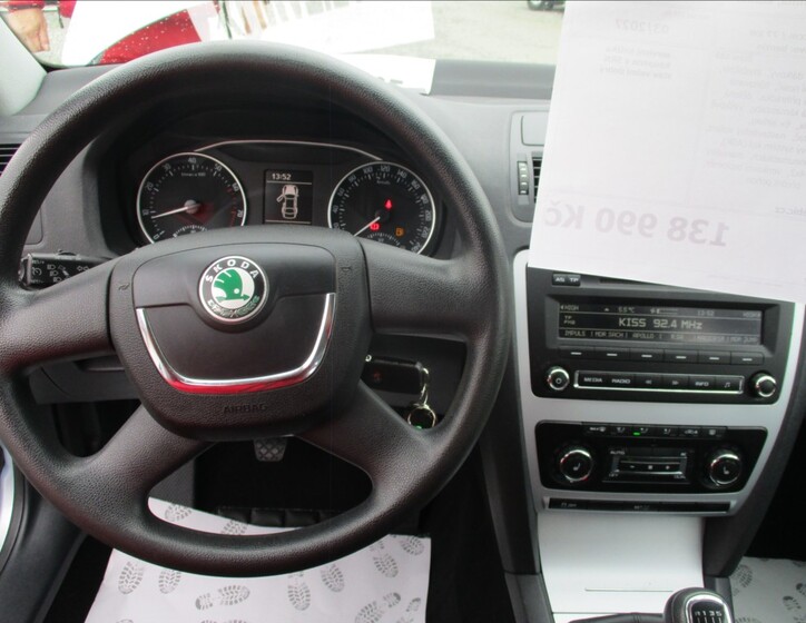 Škoda Octavia 14