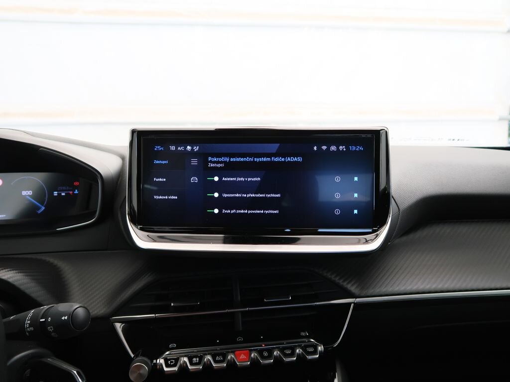Peugeot 2008 SUV / Terénní 1,2 l 74 kw