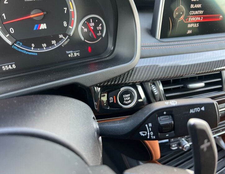 BMW X6 SUV / Terénní 4,4 l 512 kw