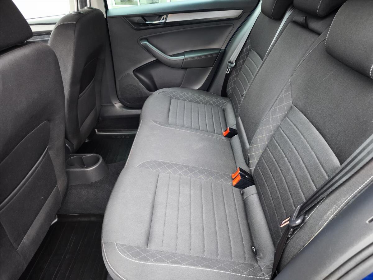 Škoda Rapid Hatchback 999,0 81 kw