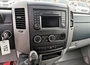 Volkswagen Crafter 9