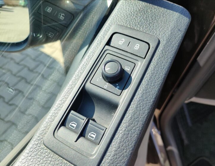 Volkswagen Caravelle MPV 2,0 l 150 kw