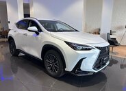 Lexus NX 350h SUV / Terénní 2,5 l 146 kw