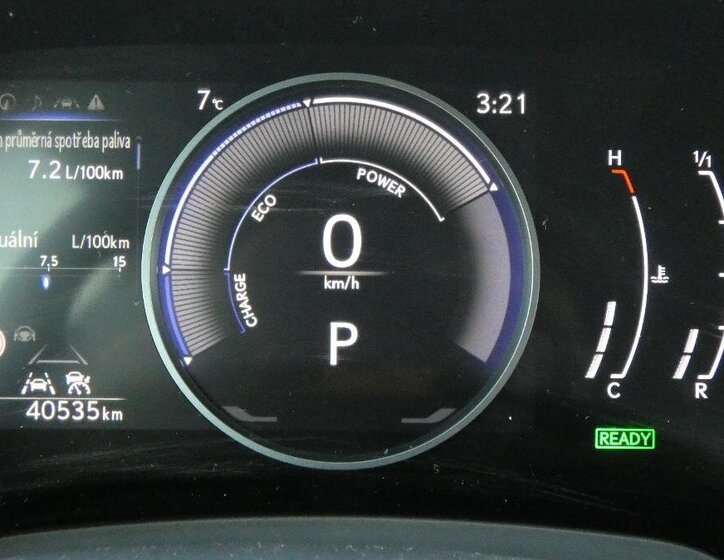 Lexus RX 350h SUV / Terénní 2,5 l 140 kw