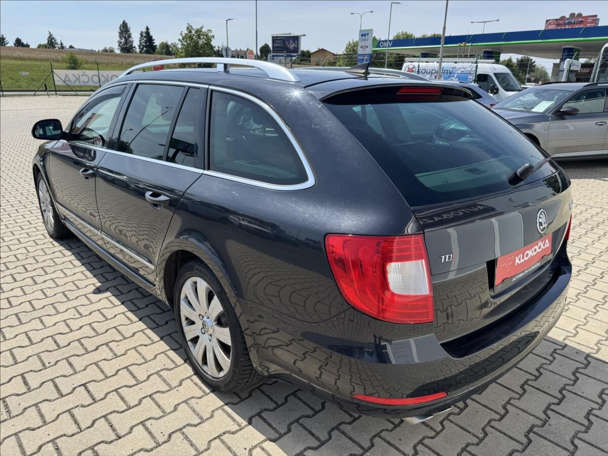 Škoda Superb Kombi 2,0 l 103 kw