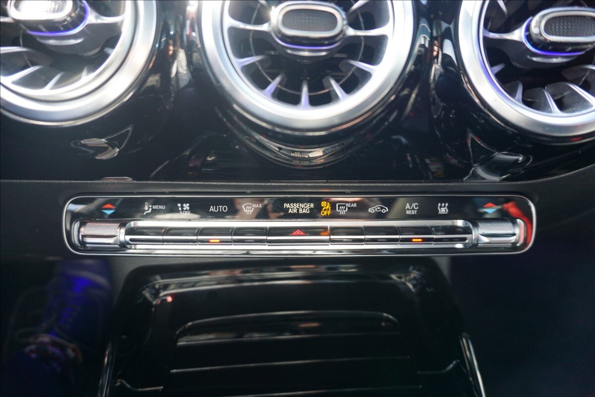 Mercedes-Benz CLA Kupé 2,0 l 225 kw