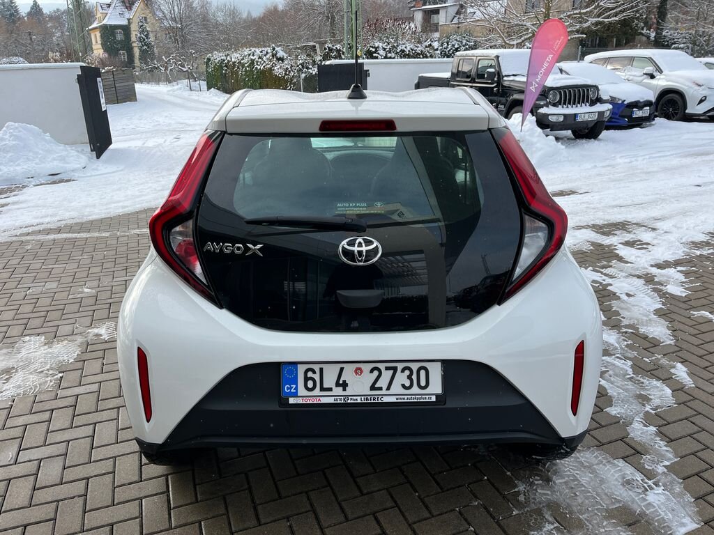 Toyota Aygo Hatchback 998,0 53 kw