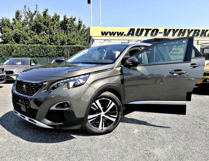 Peugeot 5008 1