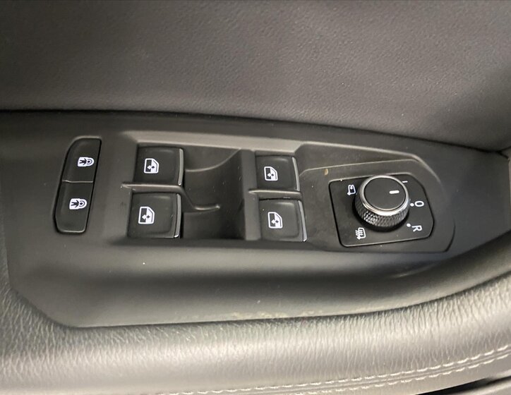 Volkswagen Touareg 12