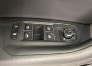 Volkswagen Touareg 12