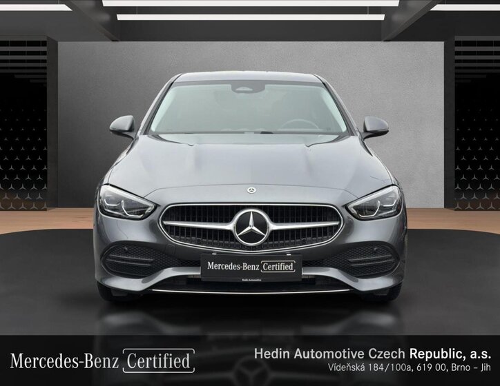 Mercedes-Benz Třídy C Sedan / Limuzína 2,0 l 145 kw