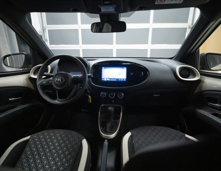 Toyota Aygo Hatchback 998,0 53 kw