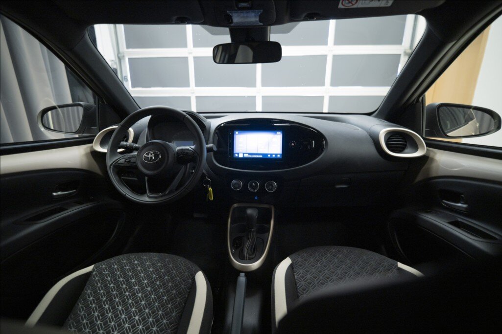 Toyota Aygo Hatchback 998,0 53 kw