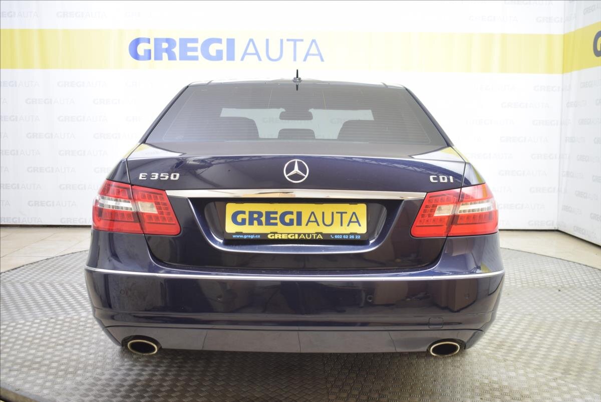 Mercedes-Benz Třídy E Sedan / Limuzína 3,0 l 170 kw
