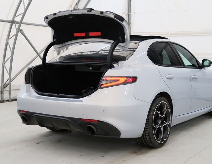 Alfa Romeo Giulia Sedan 2,0 l 206 kw