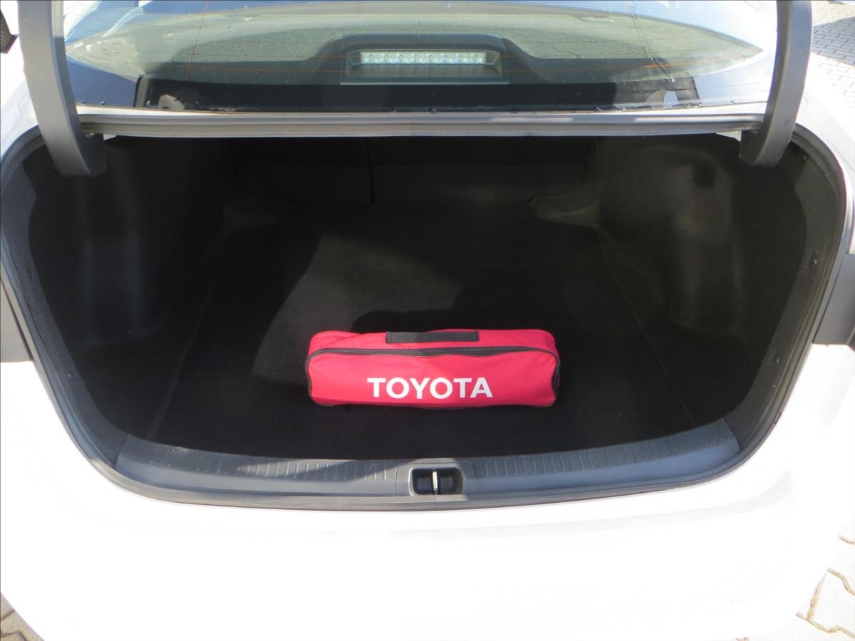 Toyota Corolla Sedan 1,8 l 72 kw