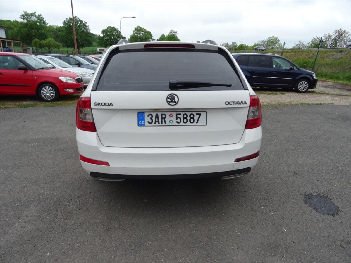 Škoda Octavia Kombi 1,2 l 77 kw