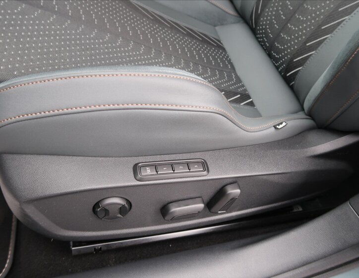 Cupra Leon Kombi 2,0 l 245 kw