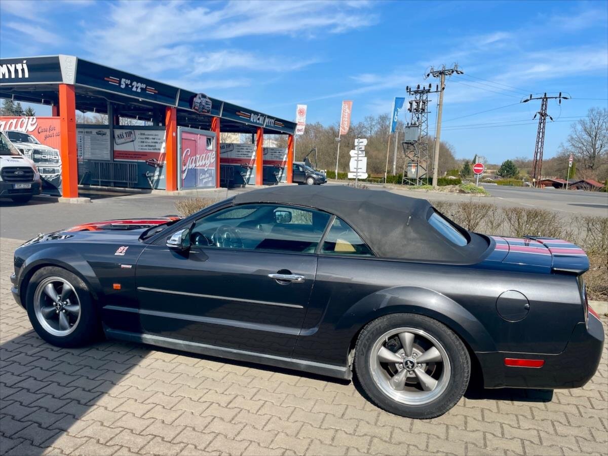 Ford Mustang Kabriolet 4,0 l 157 kw