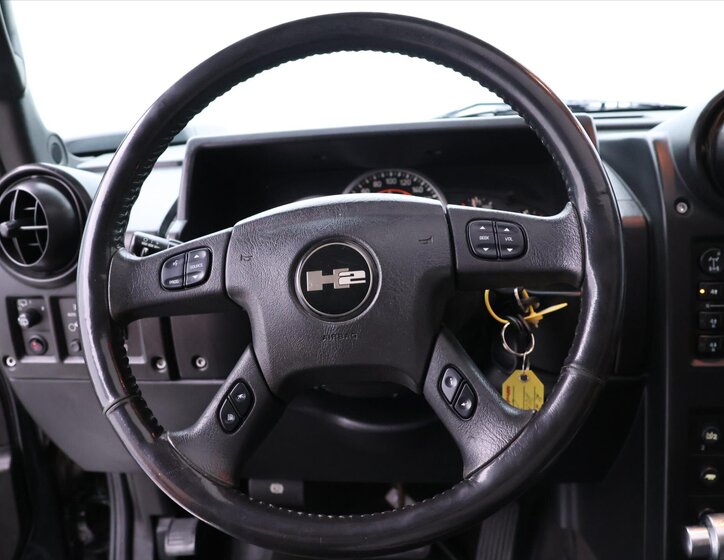 Hummer H2 20