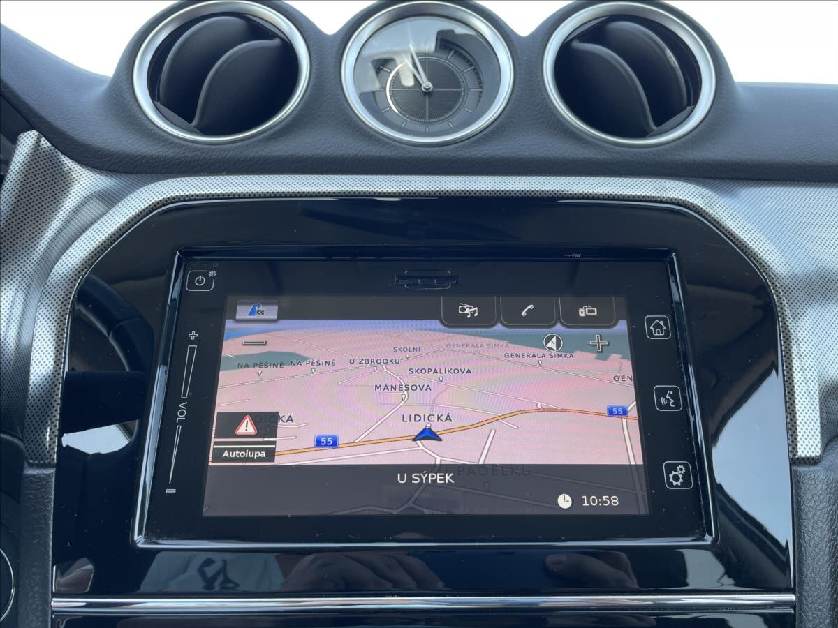 Suzuki Vitara SUV / Terénní 1,4 l 103 kw